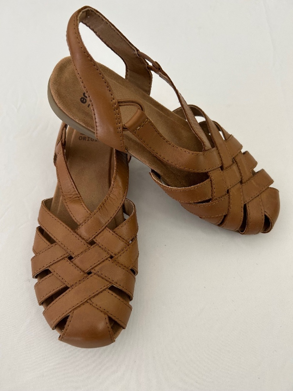 Earth Origins Leather Fisherman Berri Slip-on Sandal Size 8M Alpaca Tan Color